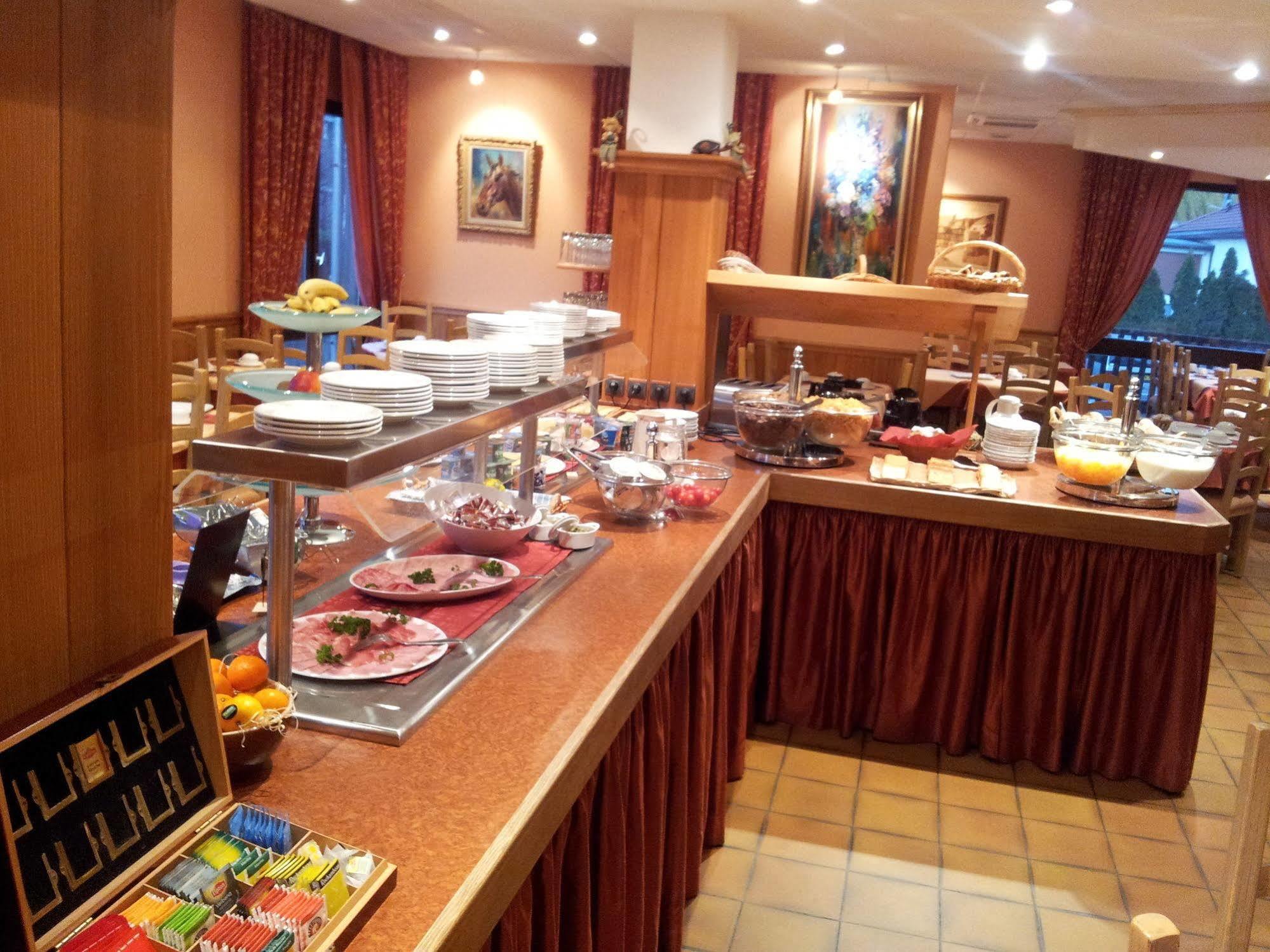 Hotel Le Olenevka Ngoại thất bức ảnh